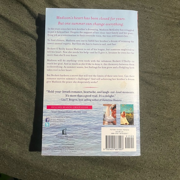 Book called barefoot summer by Denise Hunter - Picture 2 of 2